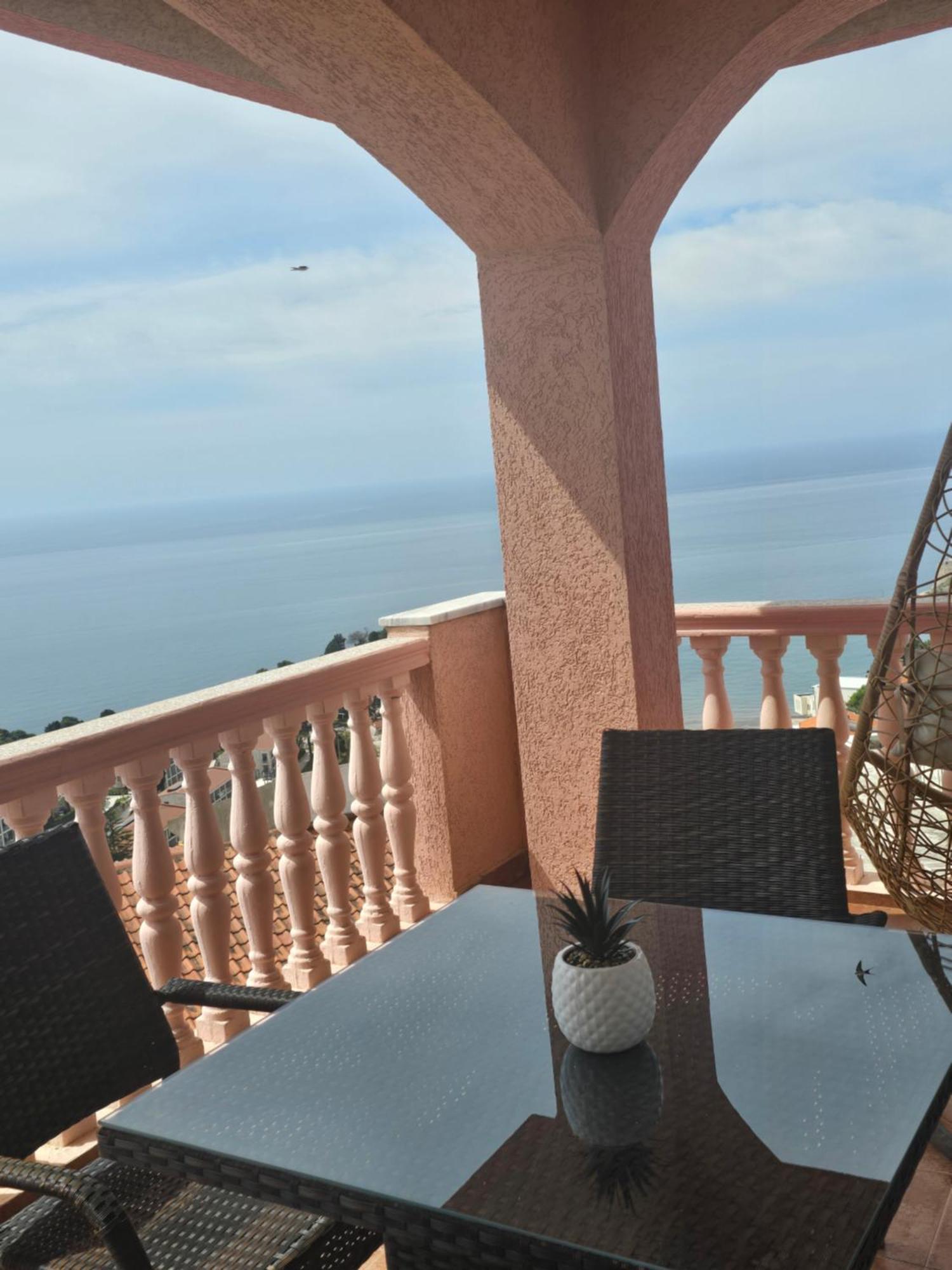 Apartments Mediteran ウルツィニ エクステリア 写真